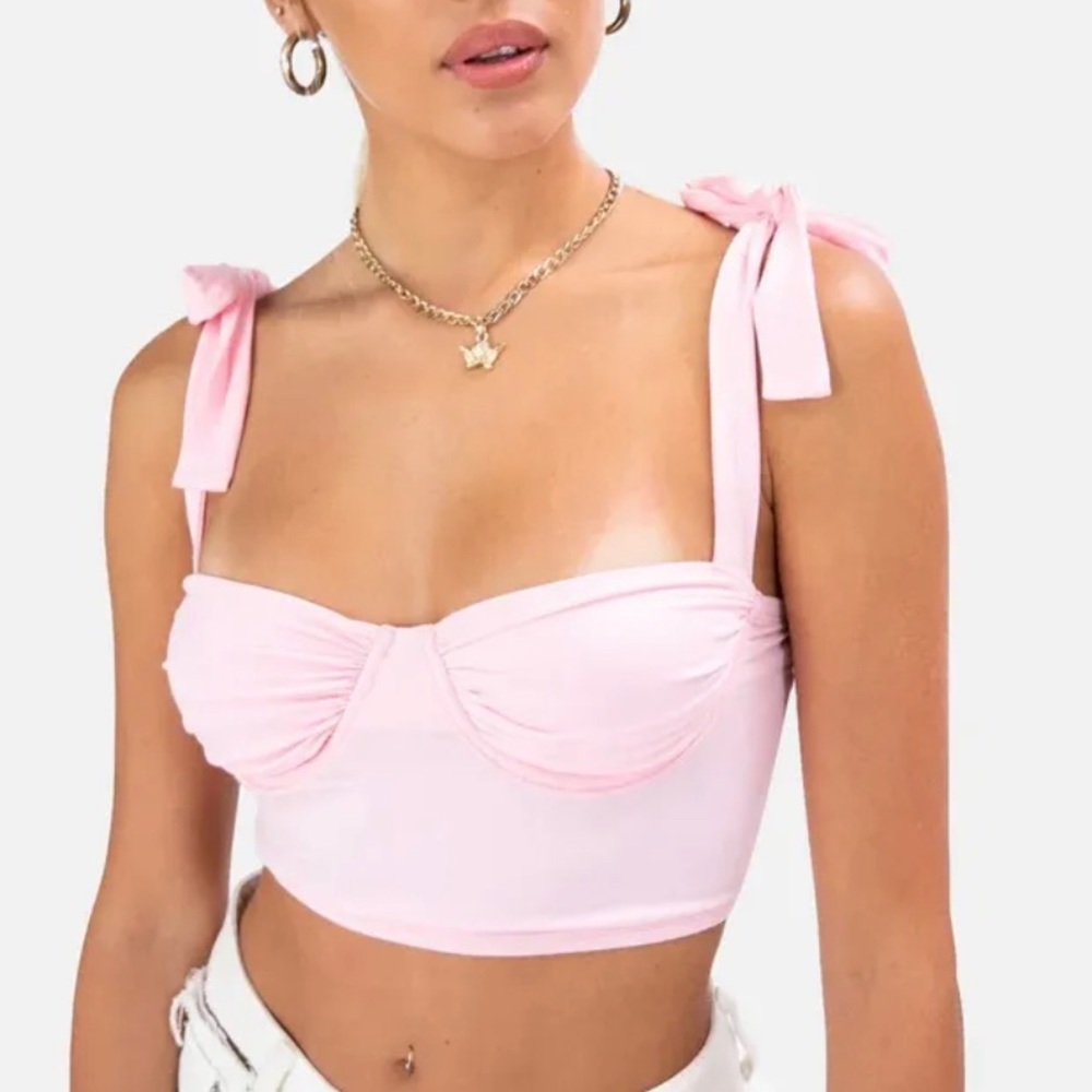 Adika pink crop top